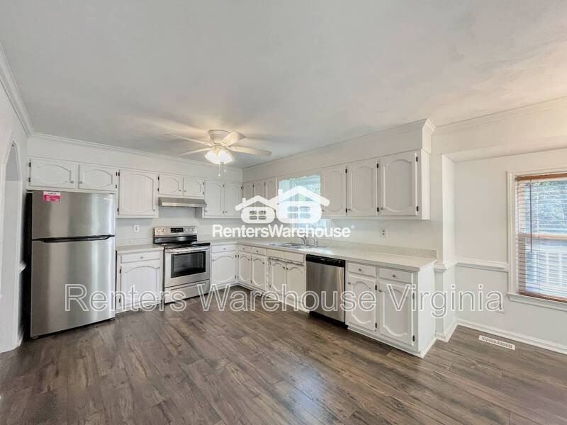 411 Linkenborough Dr - Photo 6 of 29