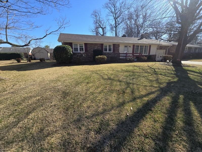 1024 Josephine Cres - Photo 2 of 19