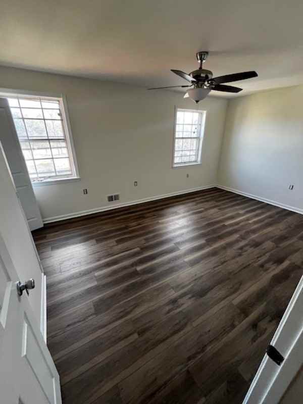 8004 Community Dr - Photo 5 of 6