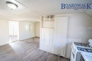 featured image of 323 34th St