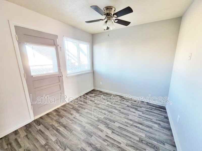 12412 E 40th St S #C - Photo 5 of 11