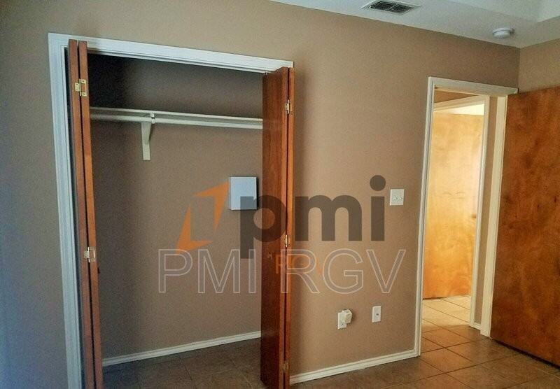 1014 French Ave #3 - Photo 4 of 10
