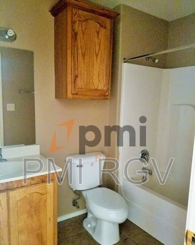 1014 French Ave #3 - Photo 6 of 10