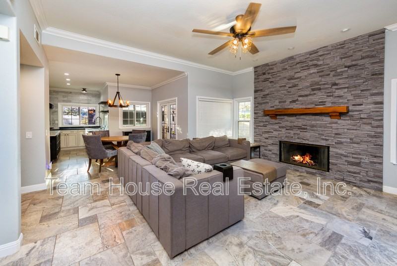 22324 Circle J Ranch Rd - Photo 6 of 39