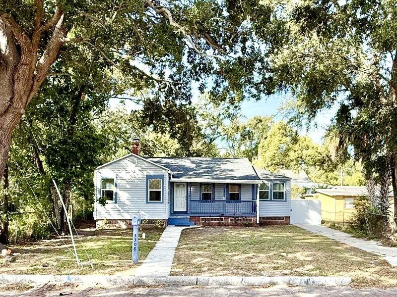 3308 N Avon Ave - Photo 2 of 50