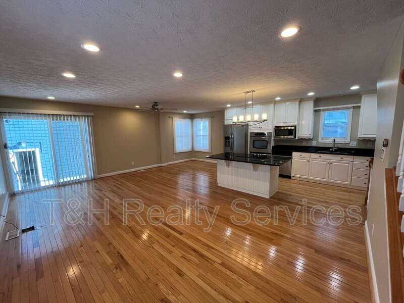 2059 Ruckle St - Photo 7 of 25