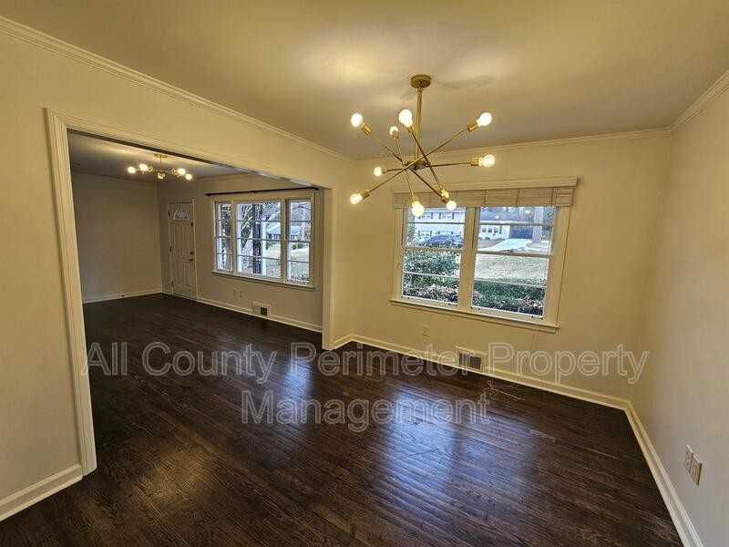 1471 Thomas Rd - Photo 2 of 15