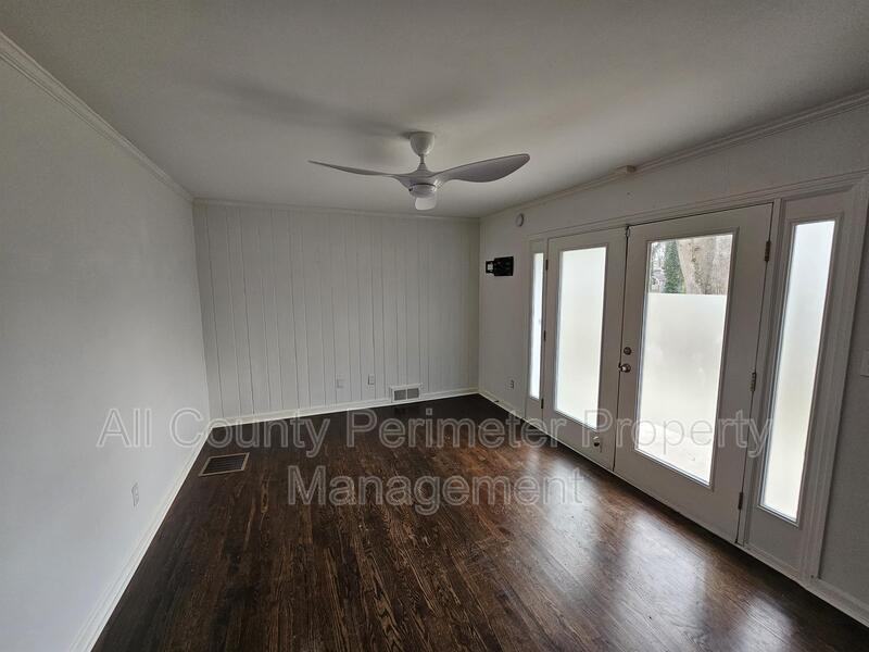 1471 Thomas Rd - Photo 6 of 15