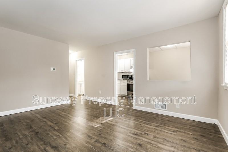 915 W Browning Rd - Photo 3 of 15