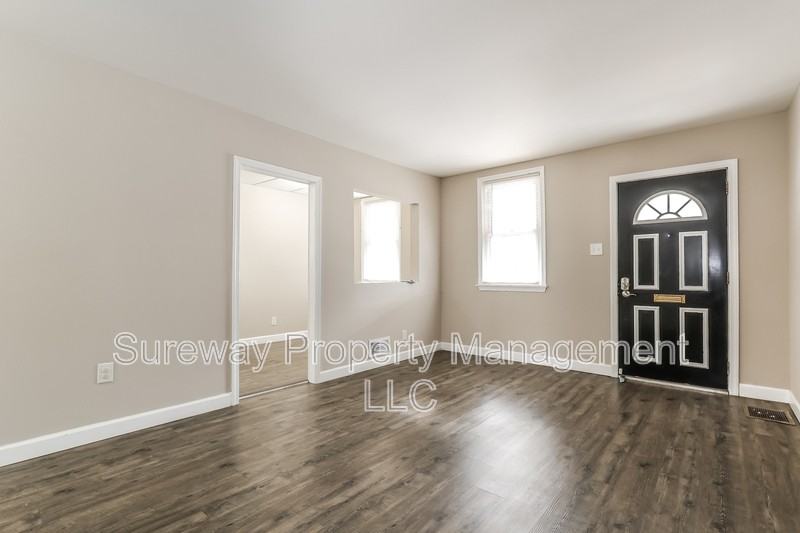 915 W Browning Rd - Photo 4 of 15