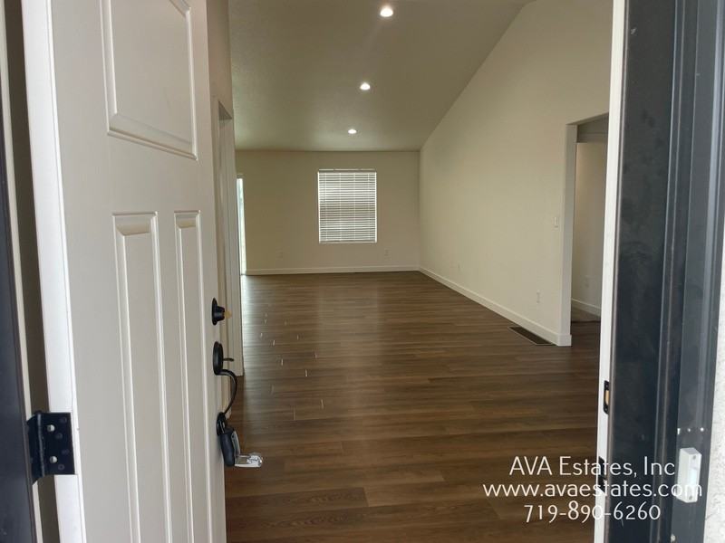 970 S Coral Pl - Photo 2 of 28