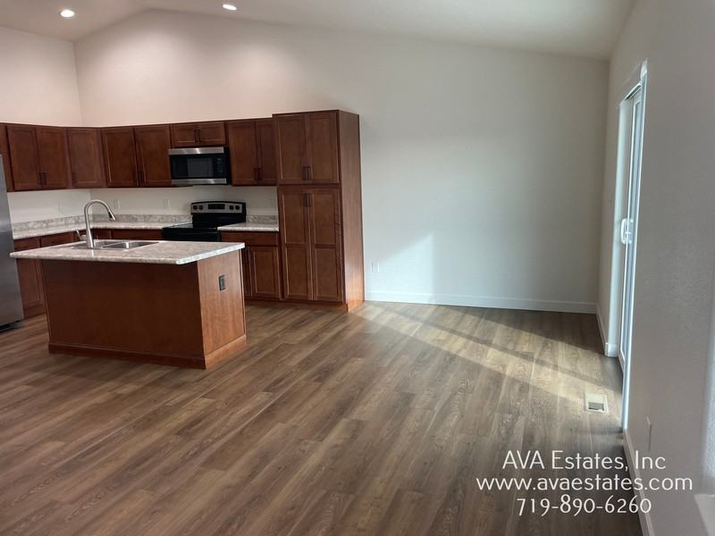 970 S Coral Pl - Photo 5 of 28