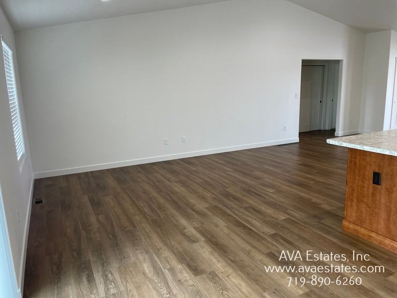 970 S Coral Pl - Photo 6 of 28