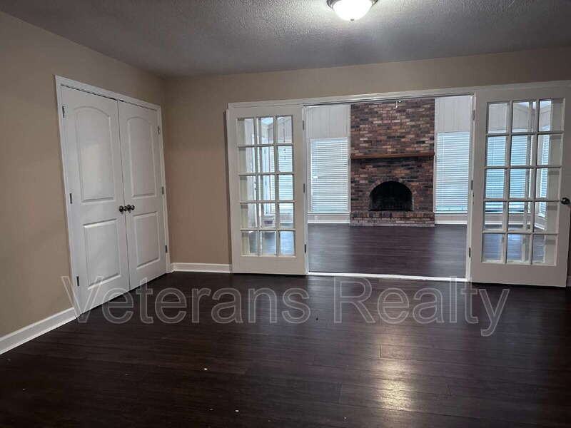 784 Holly Hills Dr - Photo 2 of 18