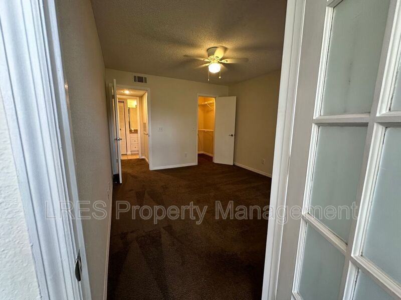 5112 Conroy Rd #26 - Photo 7 of 32