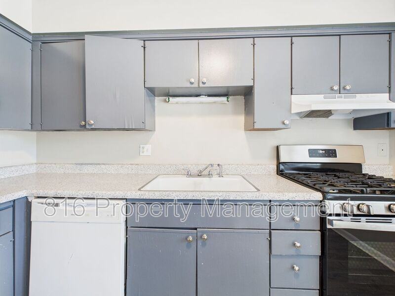 8030 Campbell St Kansas City - Photo 6 of 15