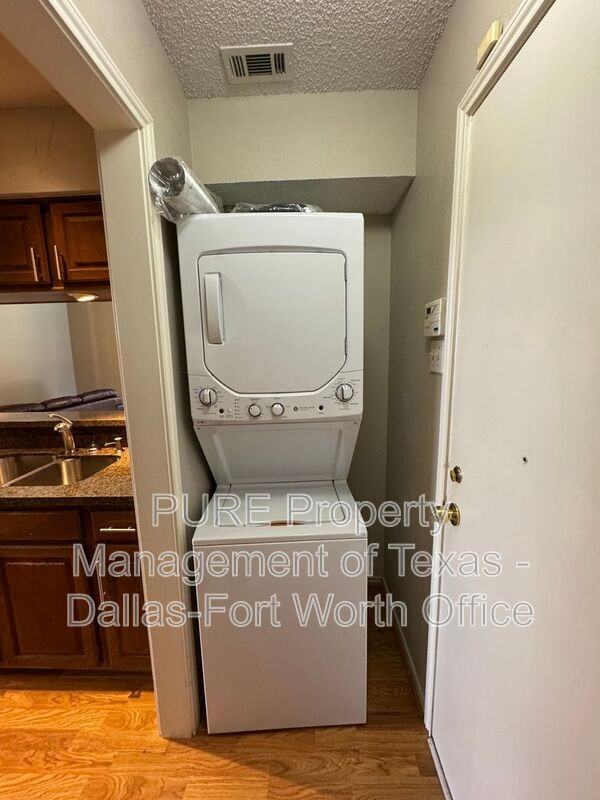 6308 Winton St - Photo 4 of 19