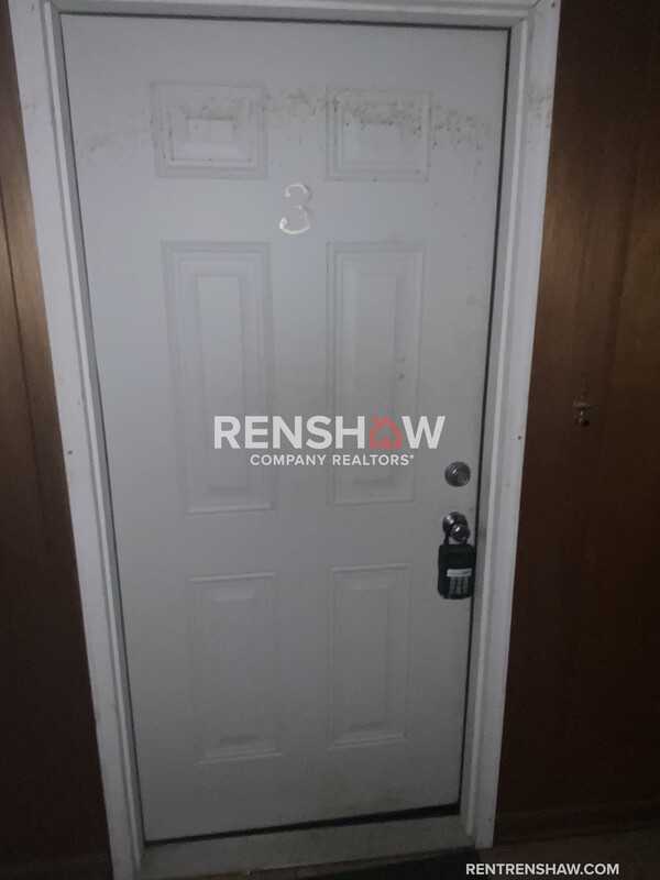 110 E 7th St #3 - Photo 2 of 12