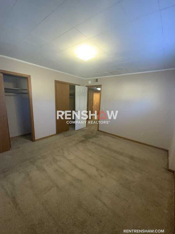 110 E 7th St #3 - Photo 4 of 12