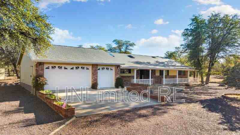 8407 N Live Oak Dr - Photo 3 of 31