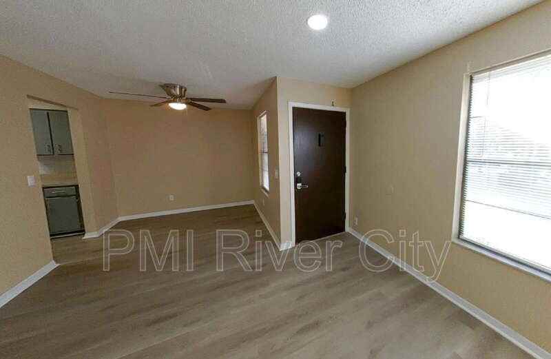 467 Lombard St #2C - Photo 2 of 15