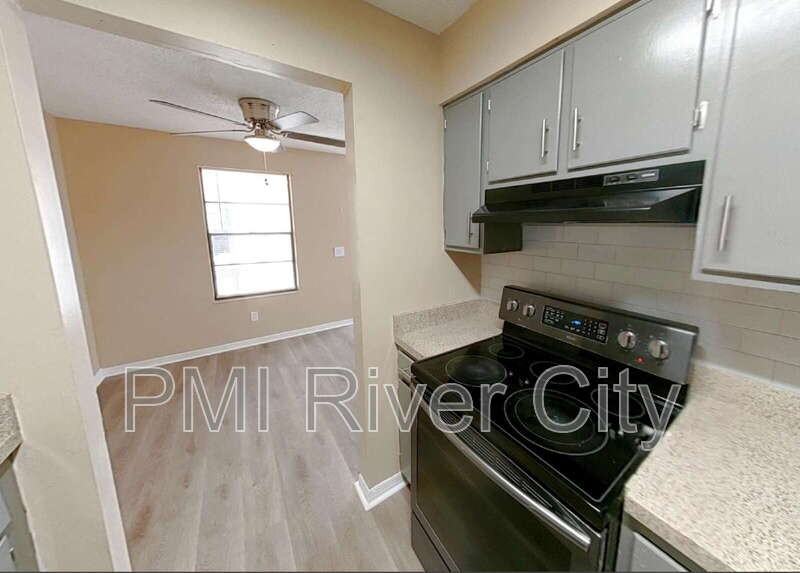 467 Lombard St #2C - Photo 5 of 15