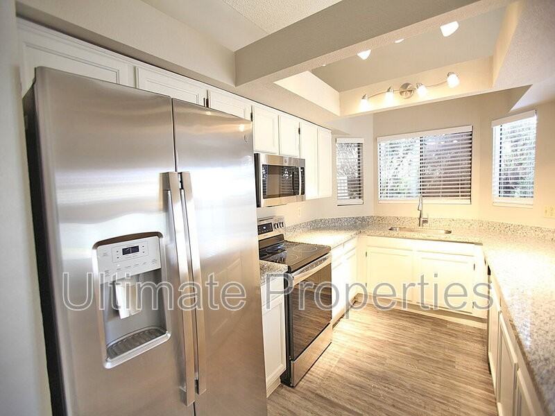 7003 W Taro Ln - Photo 4 of 16