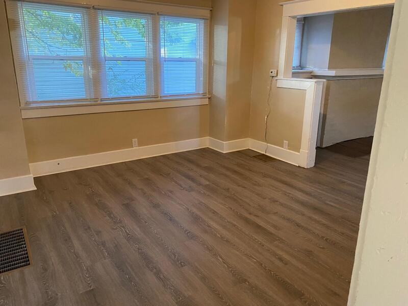 2867 Indianapolis Ave - Photo 2 of 11