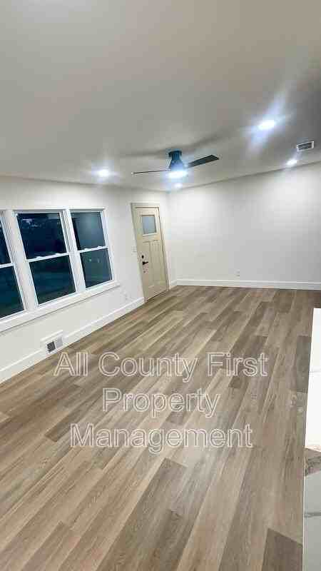 3314 Glenco Dr - Photo 3 of 17