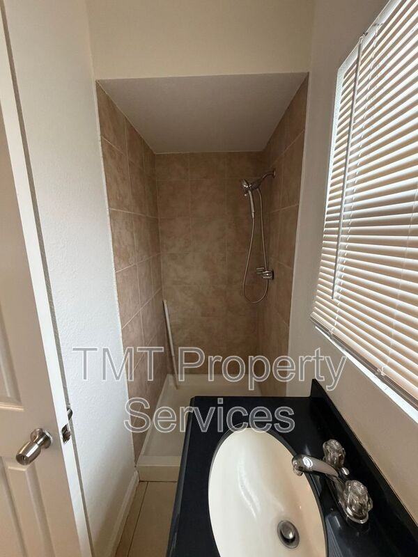 3747 9th Ave #B - Photo 2 of 5