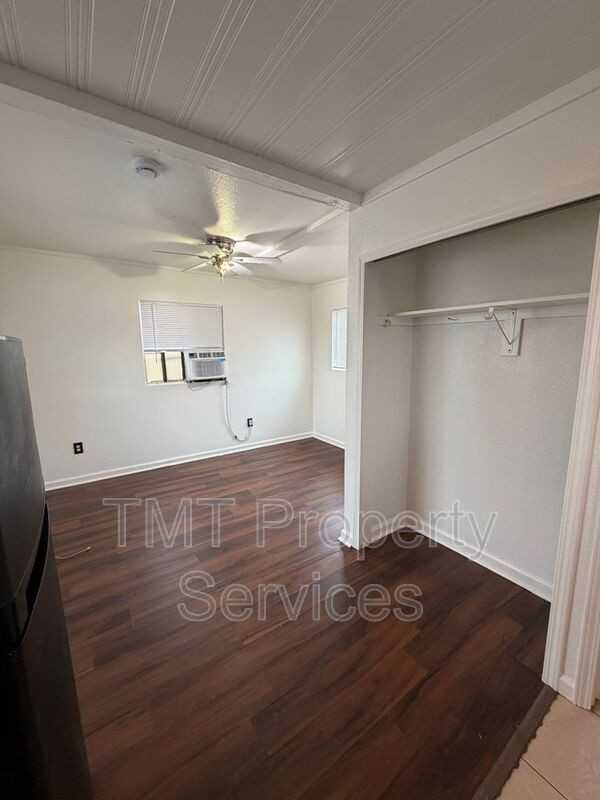 3747 9th Ave #B - Photo 4 of 5