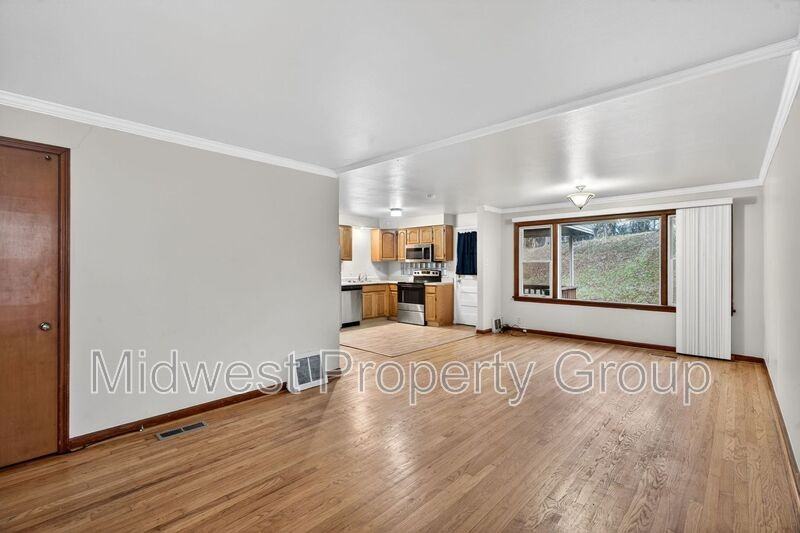 1015 Avant Dr - Photo 6 of 25