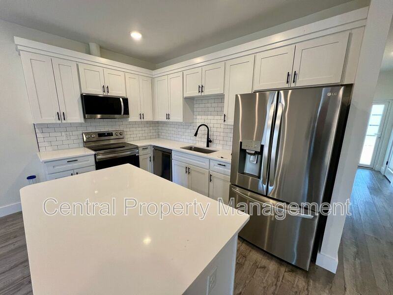 30 Beverly Hills Dr - Photo 5 of 21