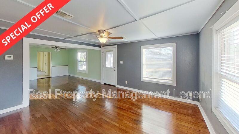 1030 Oak Dr - Photo 2 of 24