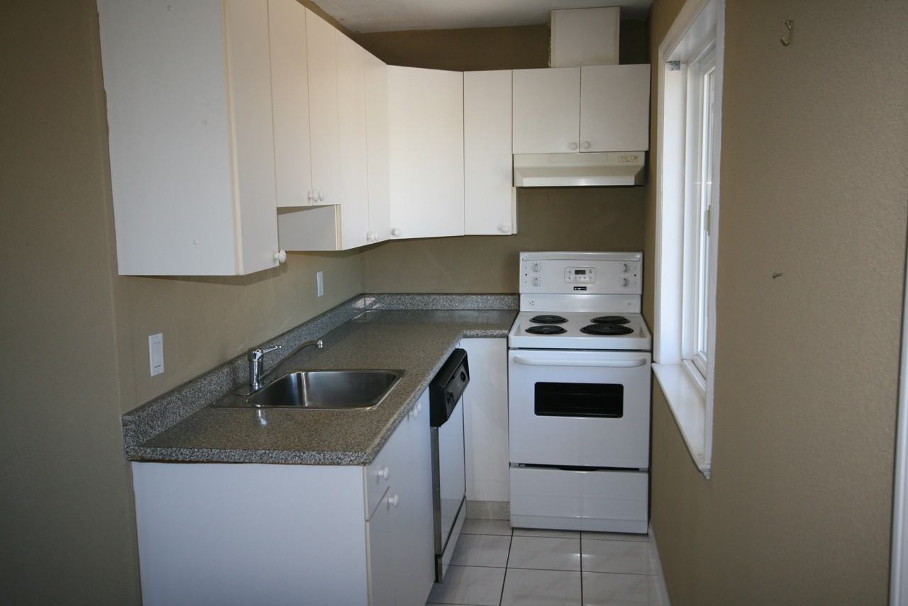 Westminster Highway - Photo 3 of 12