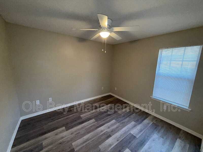 3424 Fairfield Rd - Photo 4 of 7