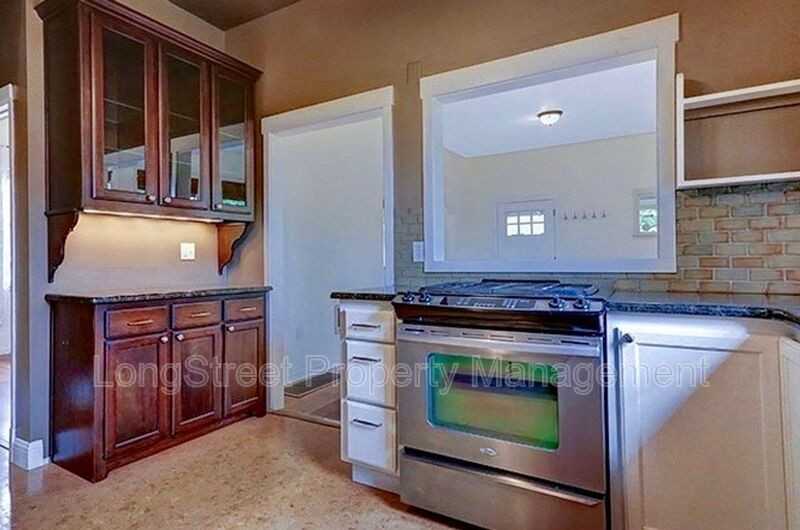 2624 Ne Sumner St - Photo 7 of 24