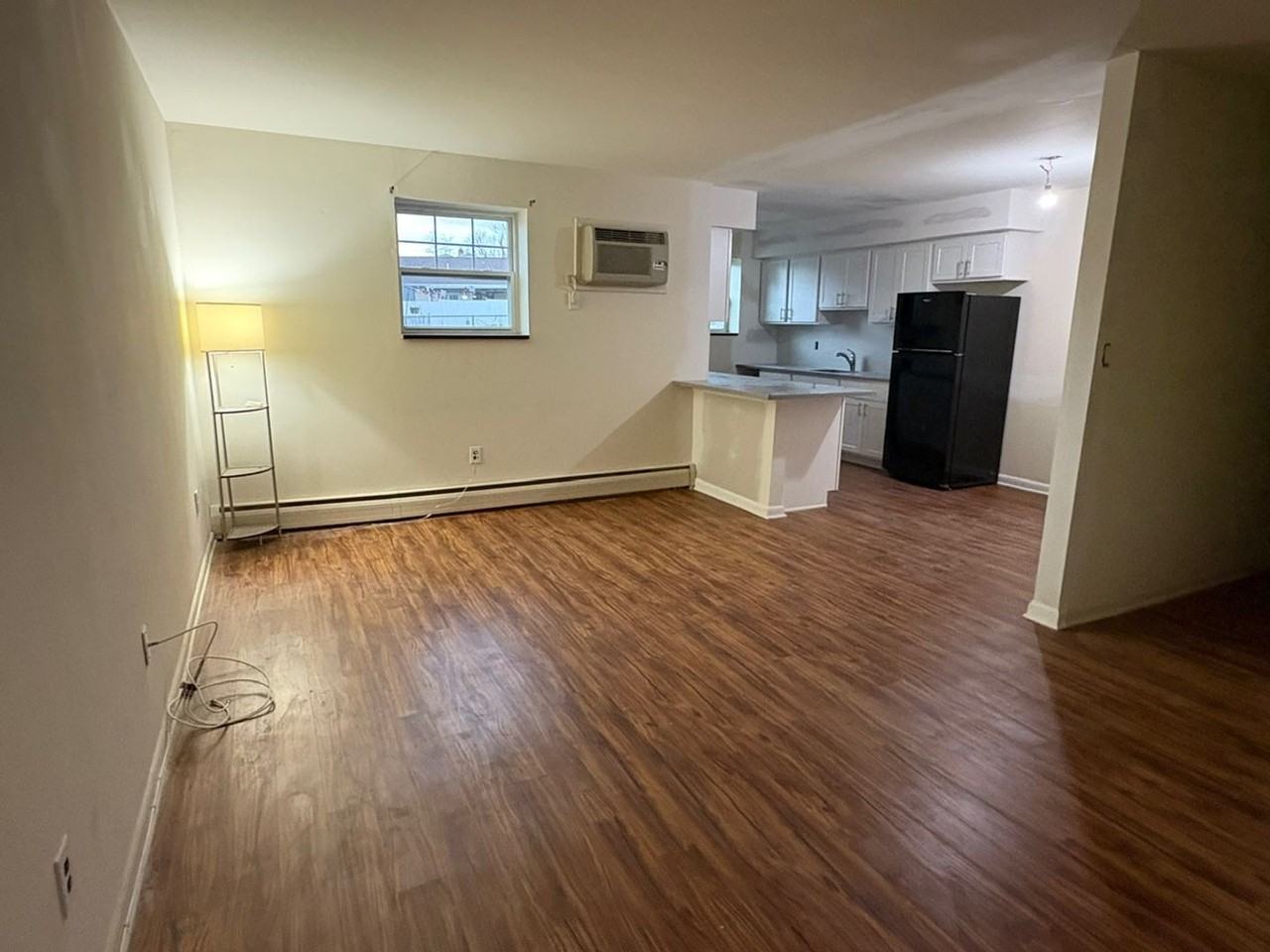 Mohawk Manor - Photo 3 of 23