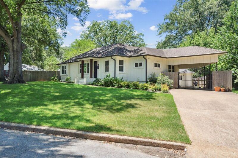 847 S Mendenhall Rd - Photo 2 of 29