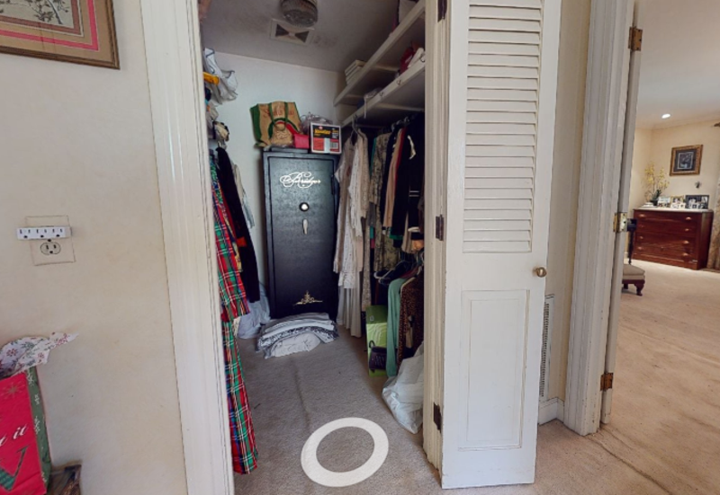 221 Magnolia Ln - Photo 3 of 23