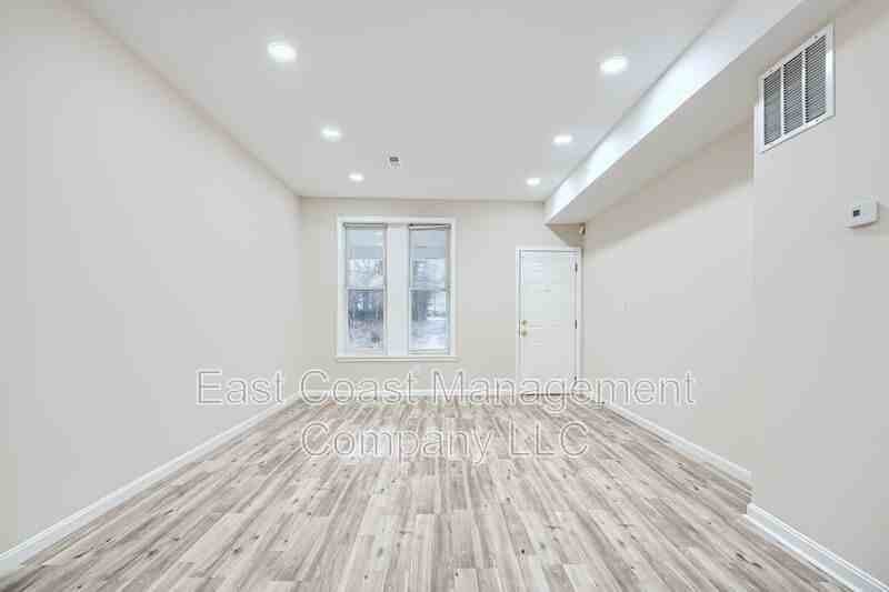 3028 Chelsea Ter - Photo 7 of 33