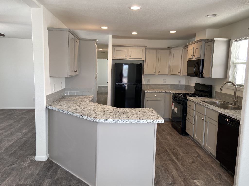 1111 N Lamb Blvd Spc 223 - Photo 2 of 31