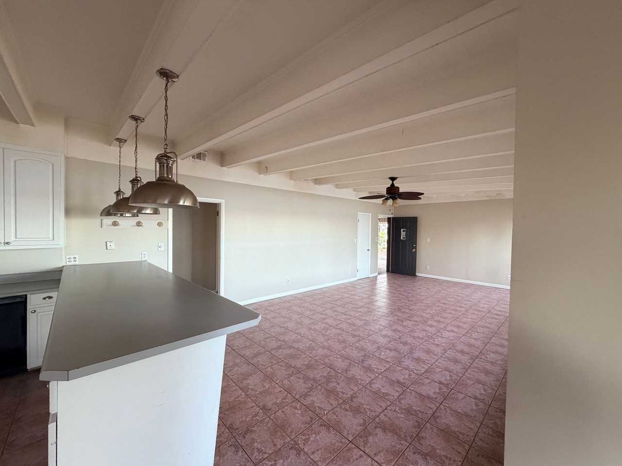 5976 Seville Dr - Photo 6 of 28