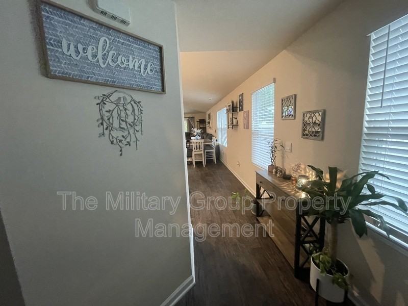 15697 Strawberry Roan Ct - Photo 5 of 16