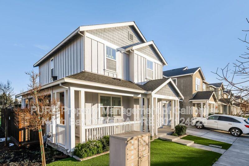 2976 Bay Village Ave - Photo 2 of 23