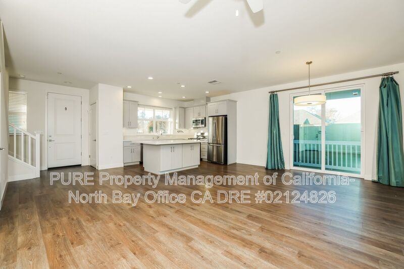 2976 Bay Village Ave - Photo 4 of 23