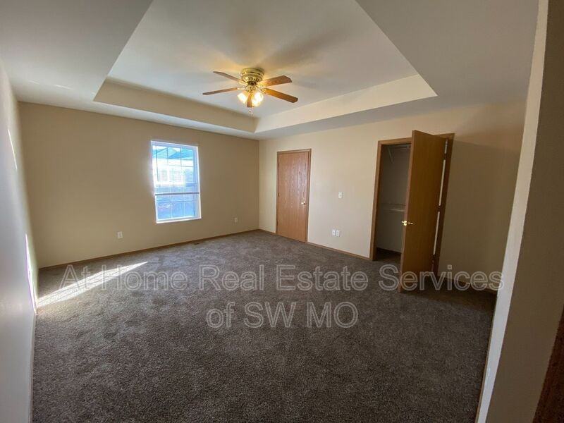 1503 W Frosty Dr #1 - Photo 6 of 7