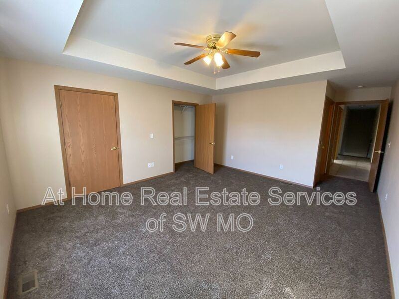 1503 W Frosty Dr #1 - Photo 7 of 7