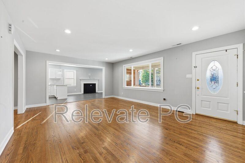 8410 Yolanda Rd - Photo 3 of 32