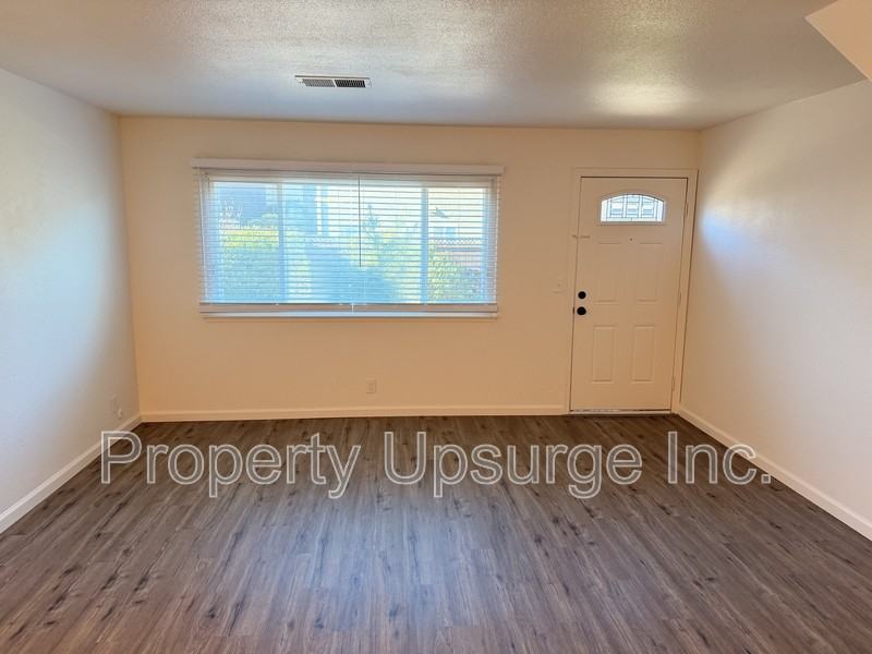 3220 C St #5 - Photo 5 of 25